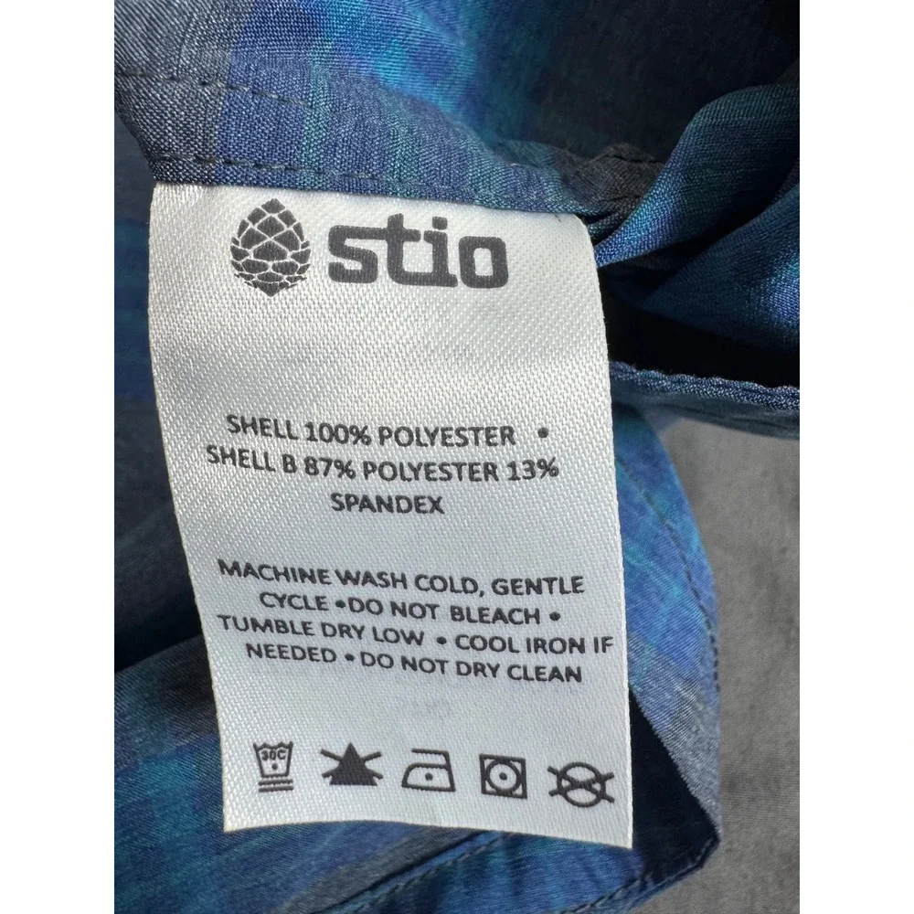 Stio Hagen Trail Shirt Mens‎ Medium Blue Plaid S/S Snap Button UPF 50 Vented